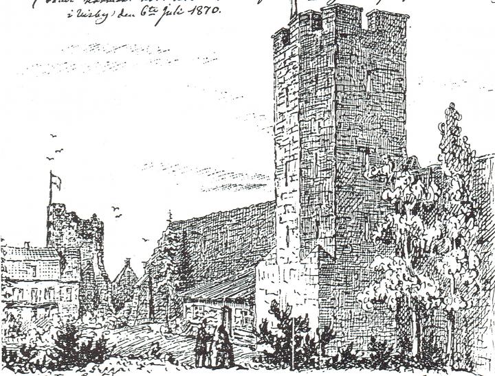 Marktorn 34 t.v. Där raset syns fanns Sadeltorn 35. Bild från Visby Förr i tiden. Teckning P.A. Säve, 1870 UUB.