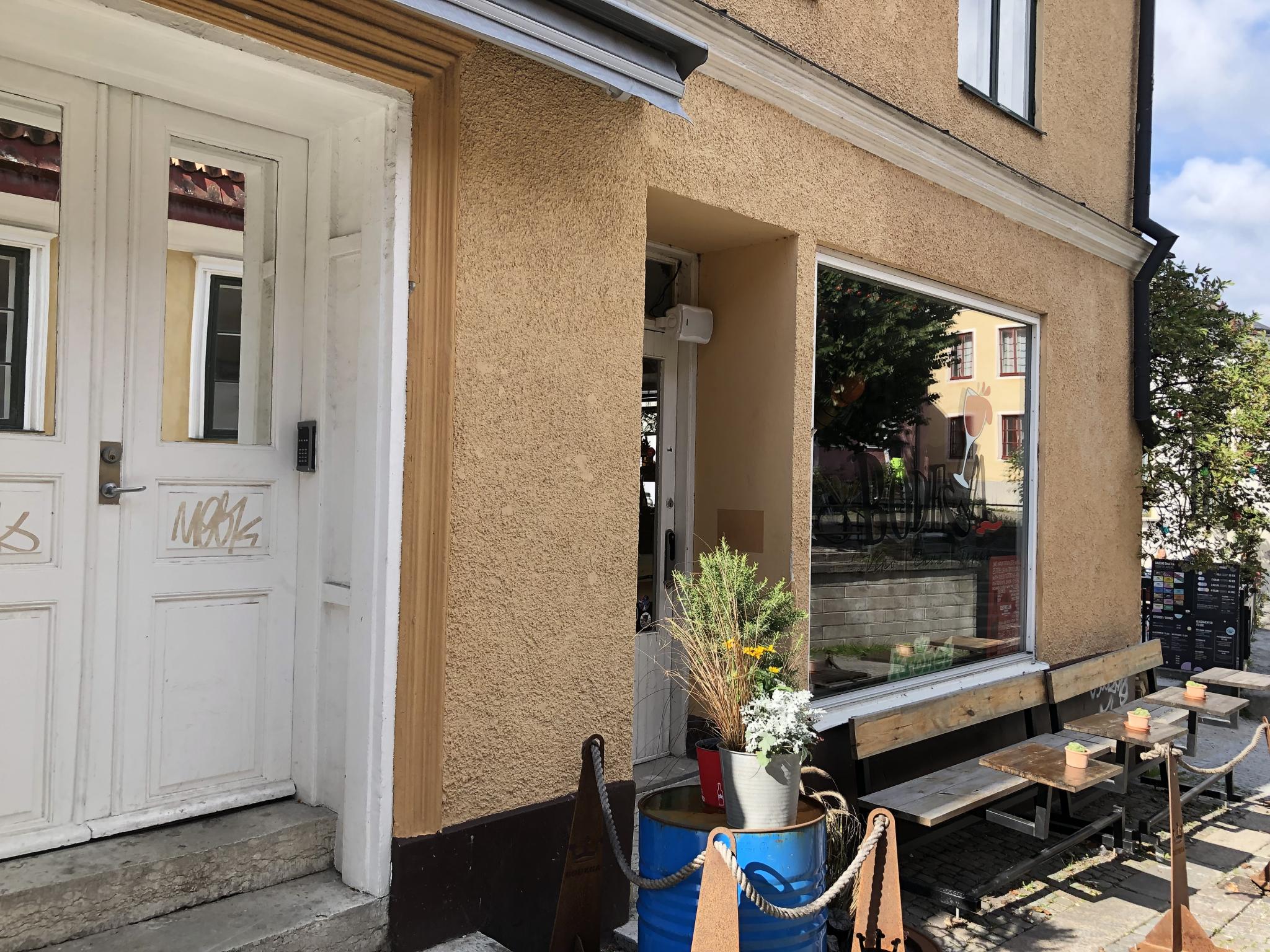 Adelsgatan 41A. Bodega.