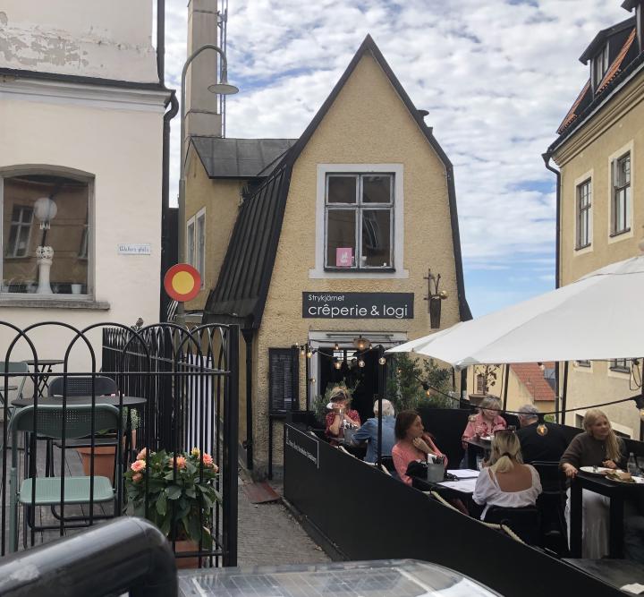 Wallérs plats 3, Visby Creperie & Logi.