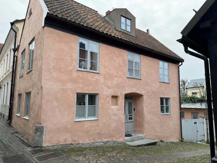 Sankt Hansgatan 31, Visby Login & Vandrarhem. Foto 2025.